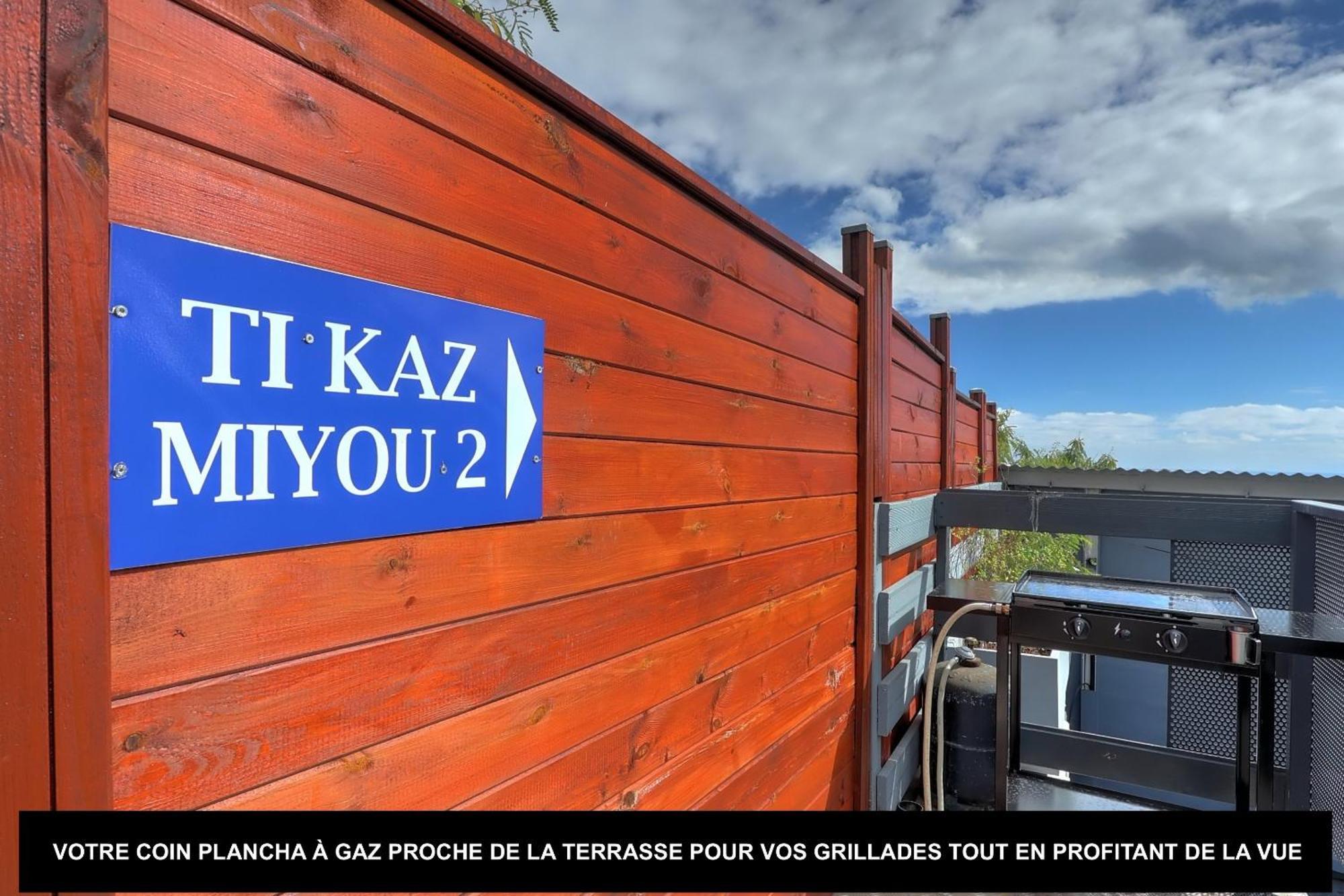 Appartement 3 Etoiles Sauna Vue Superbe Ti Kaz Miyou 2 La Possession Exteriör bild