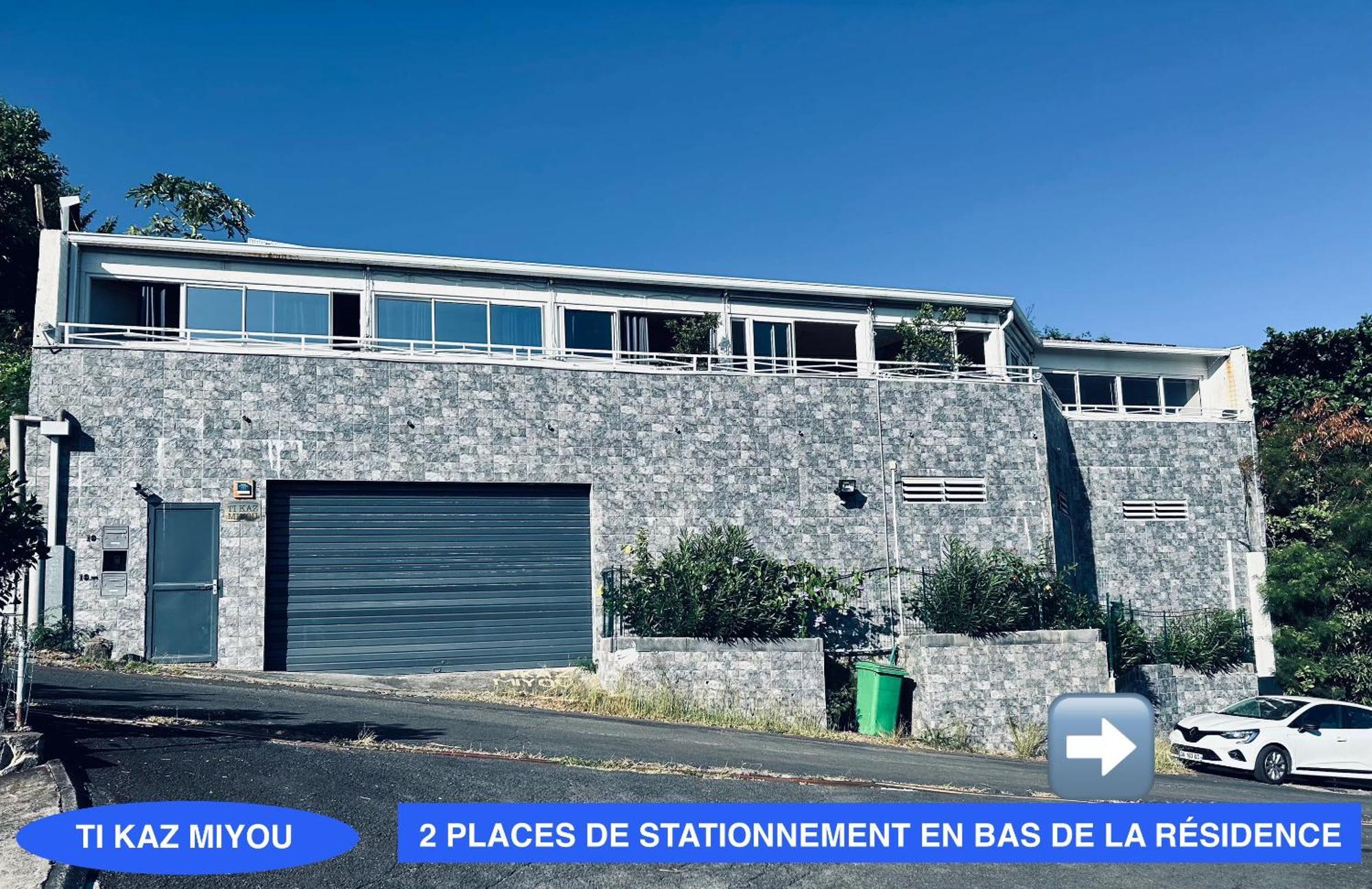 Appartement 3 Etoiles Sauna Vue Superbe Ti Kaz Miyou 2 La Possession Exteriör bild