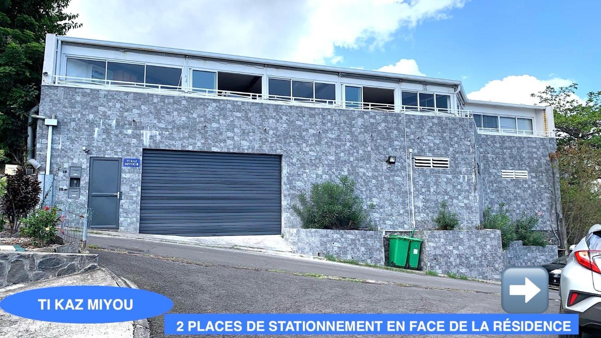 Appartement 3 Etoiles Sauna Vue Superbe Ti Kaz Miyou 2 La Possession Exteriör bild